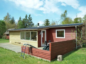 Two-Bedroom Holiday home in Glesborg 16